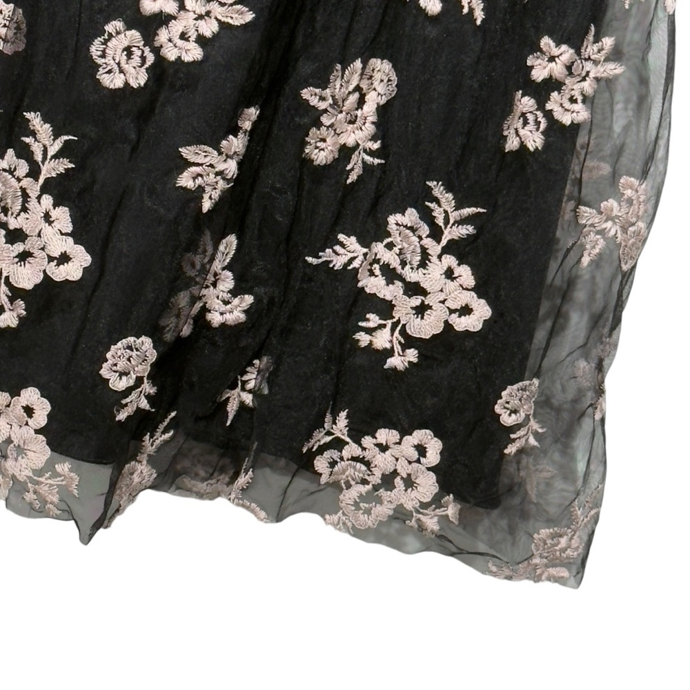 🇨🇦 Mandee Black Floral Embroidered Lined Tulle Short Skirt Small - Picture 5 of 10